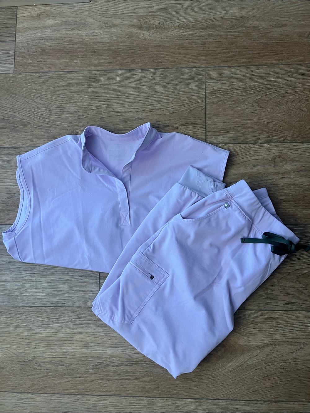Women’s Lilac figs Scrub Set